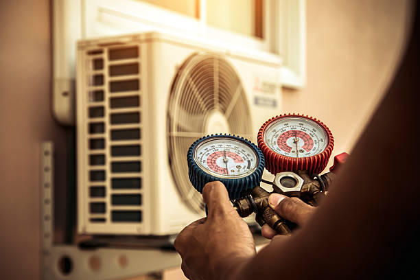 Professional Hvac Maintenance technician working in Marion, IL